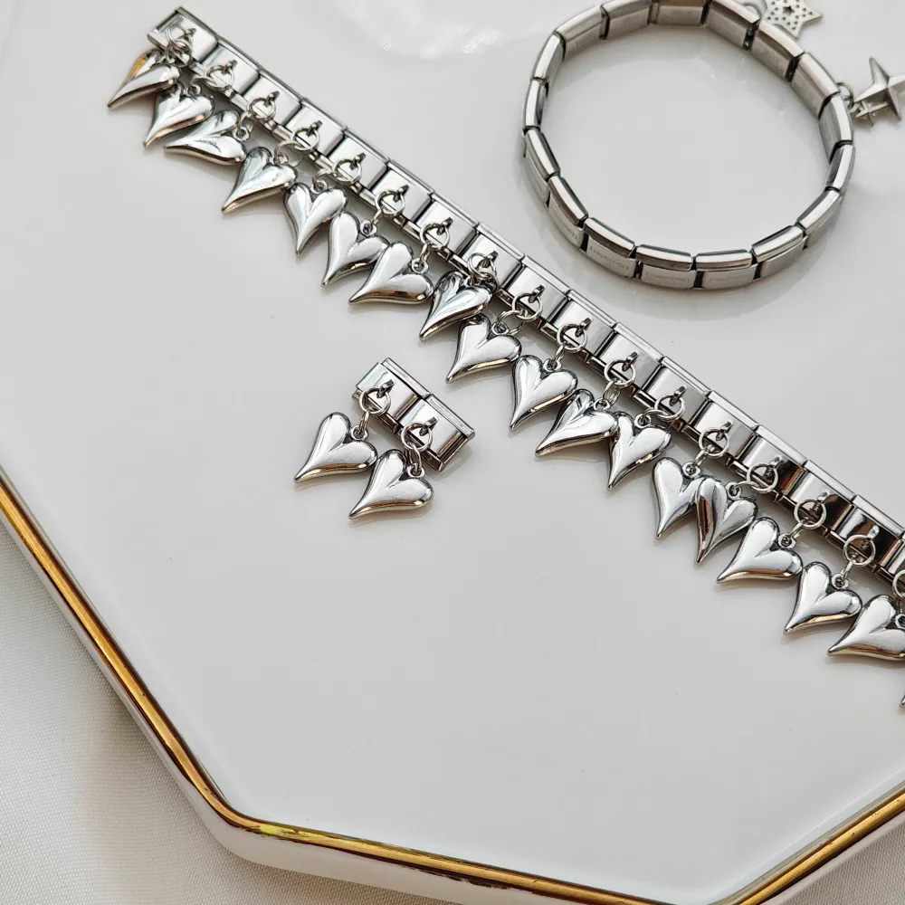 Stainless Steel Nomi Charm Kalp